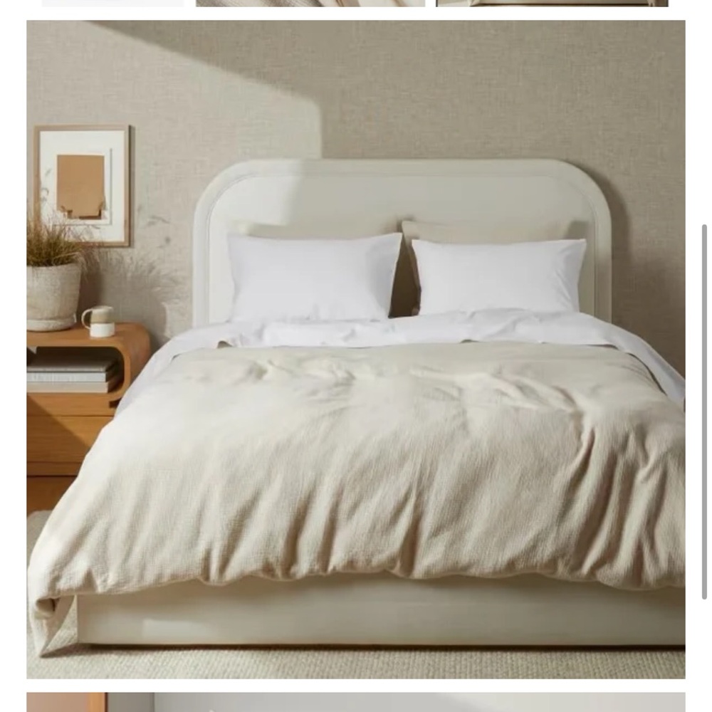 Poshmark nwot king size duvet cover and 2 sham set!